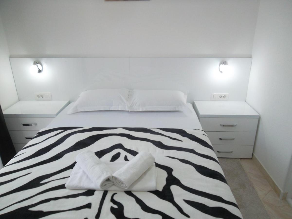 Guest House 4M Petrovac Exterior photo