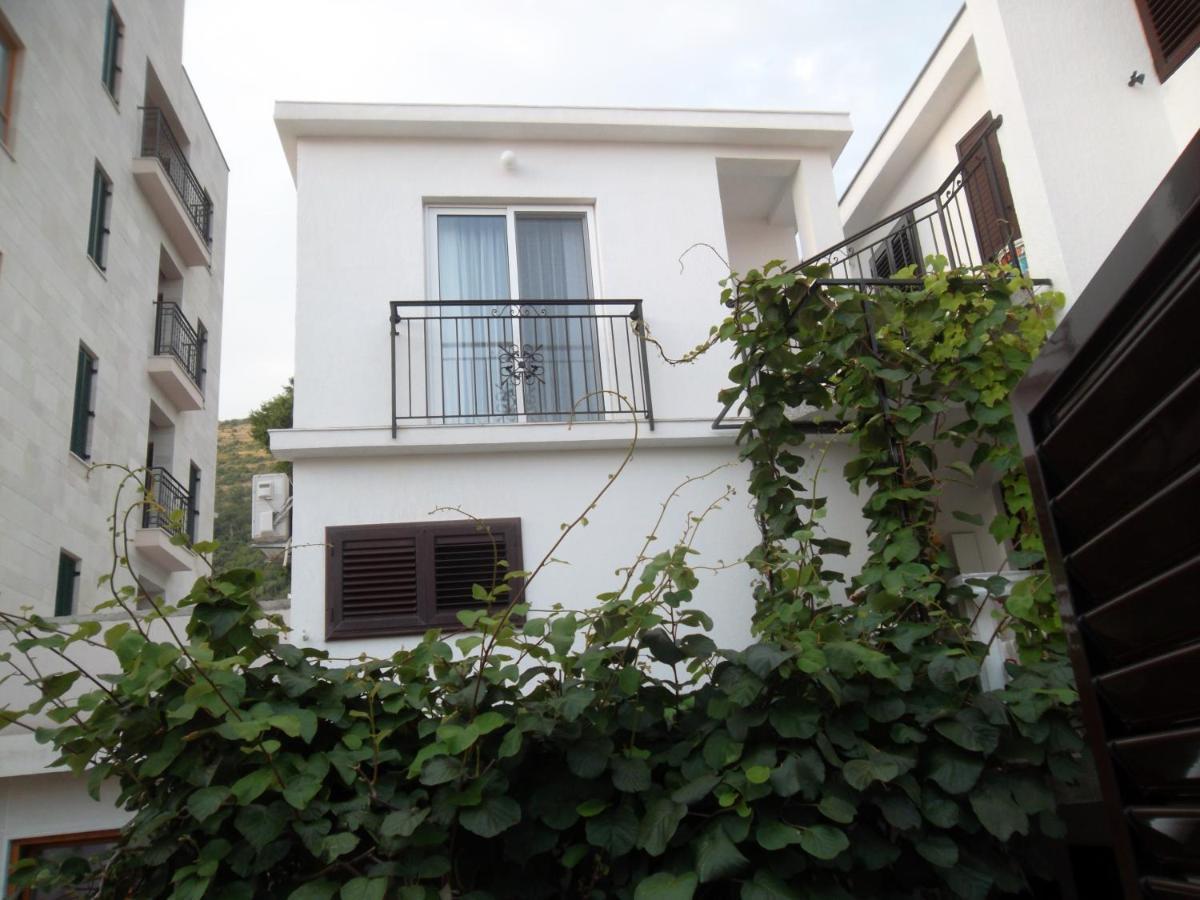 Guest House 4M Petrovac Exterior photo