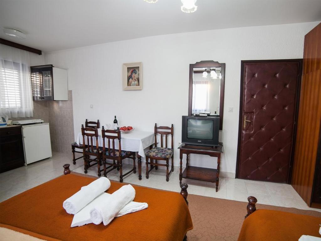 Guest House 4M Petrovac Room photo